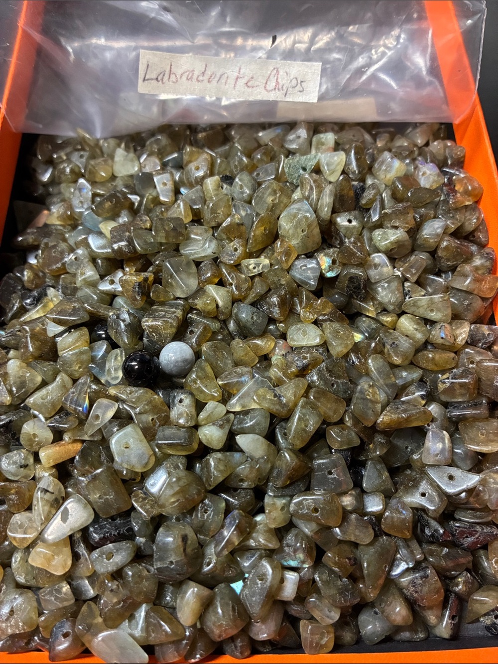 Lot of 2+ pounds of assorted black and grey gemstone beads - Picture 3 of 14
